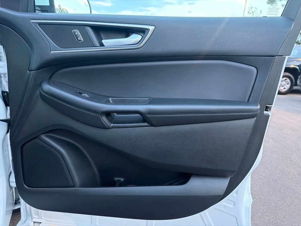 Used 2024 Ford Edge SEL AWD/4WD image 10