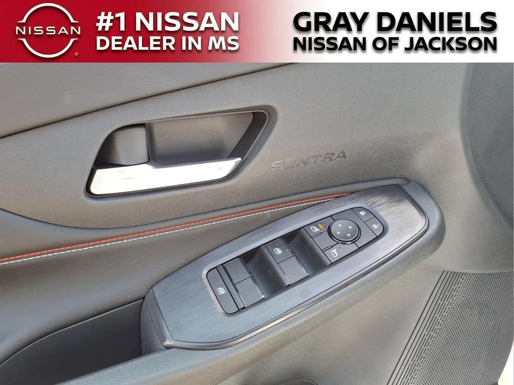 New 2026 Nissan Sentra SR w/ Floor Mat Package FWD image 10