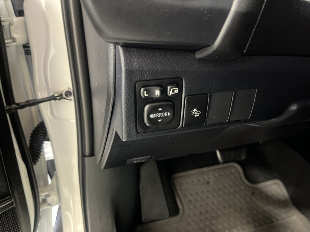 Used 2018 Toyota Corolla iM w/ All-Weather Mat Package FWD image 37