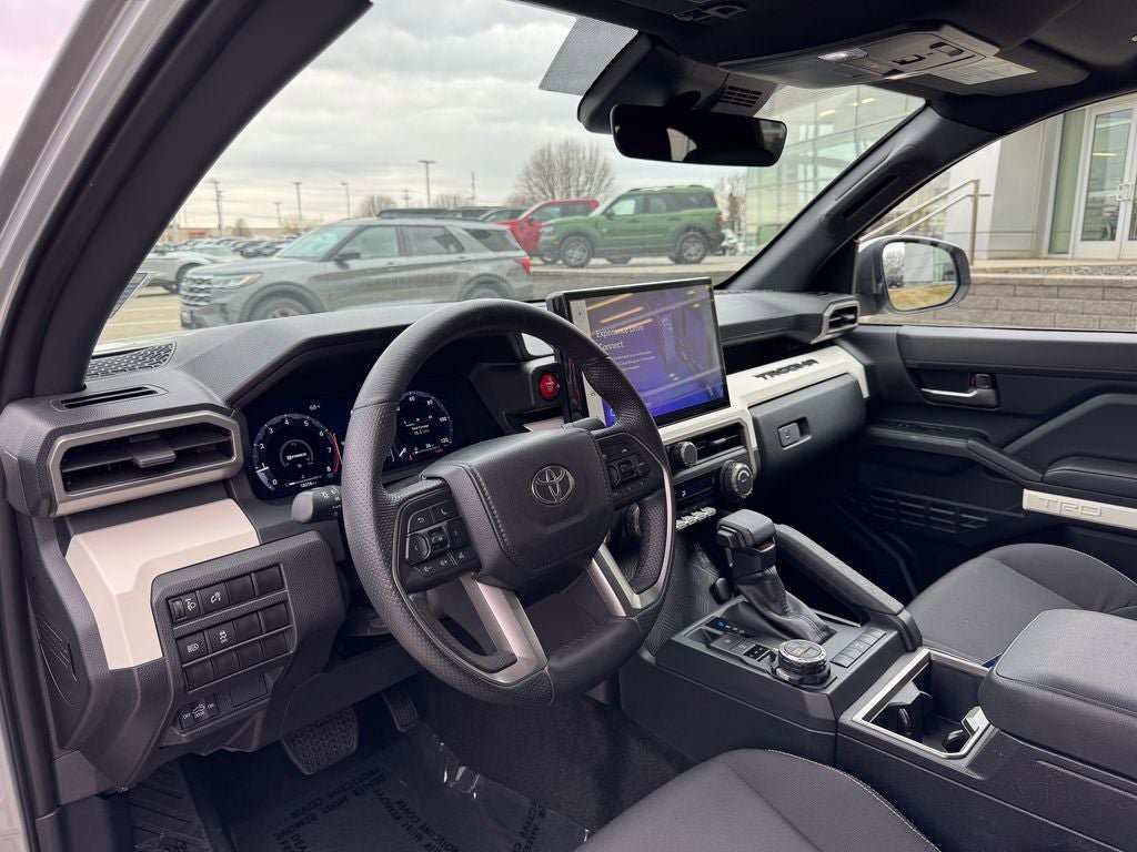 Used 2024 Toyota Tacoma TRD Off-Road AWD/4WD image 9