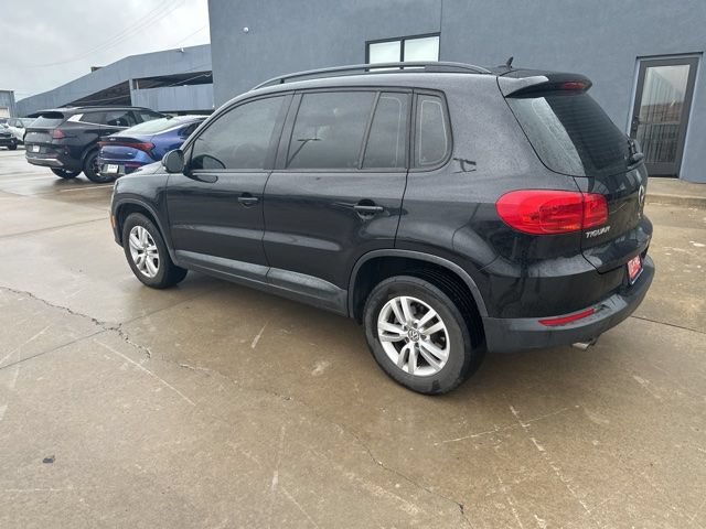 Used 2016 Volkswagen Tiguan S AWD/4WD image 5