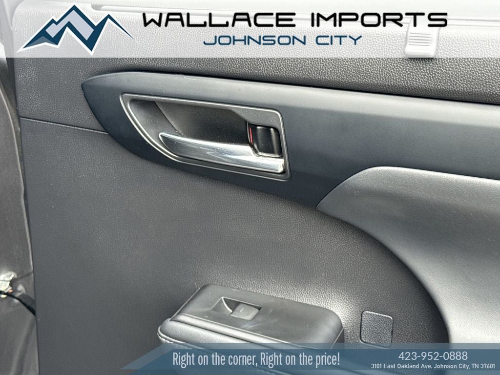 Used 2022 Toyota Highlander XSE FWD image 41