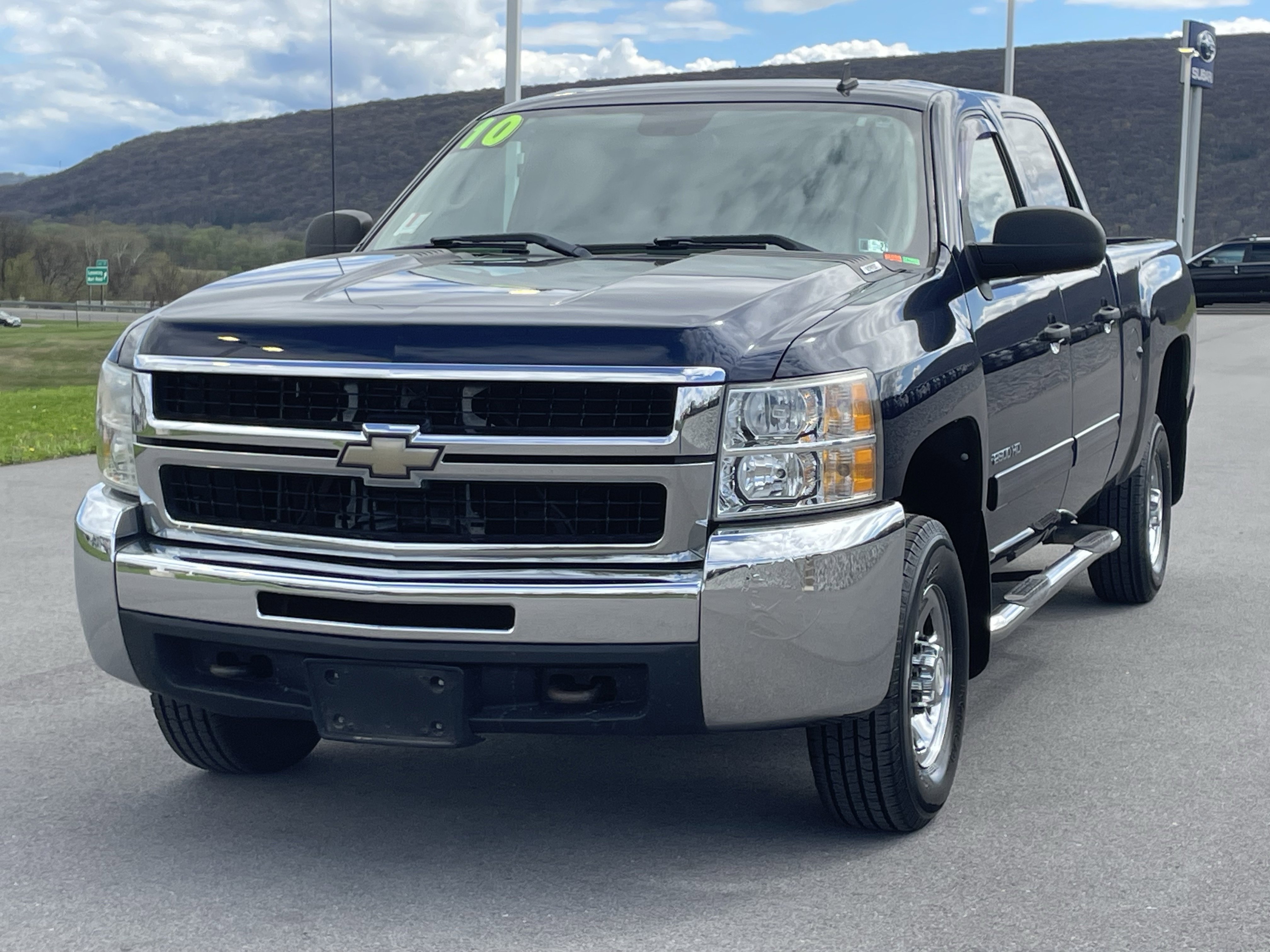 Used 2010 Chevrolet Silverado 2500 LT AWD/4WD image 8