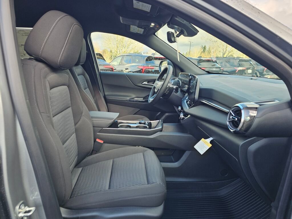 New 2026 Chevrolet Equinox LT w/ Safety and Technology Package FWD image 30