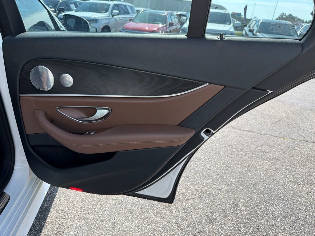 Used 2017 Mercedes-Benz E 300 image 16