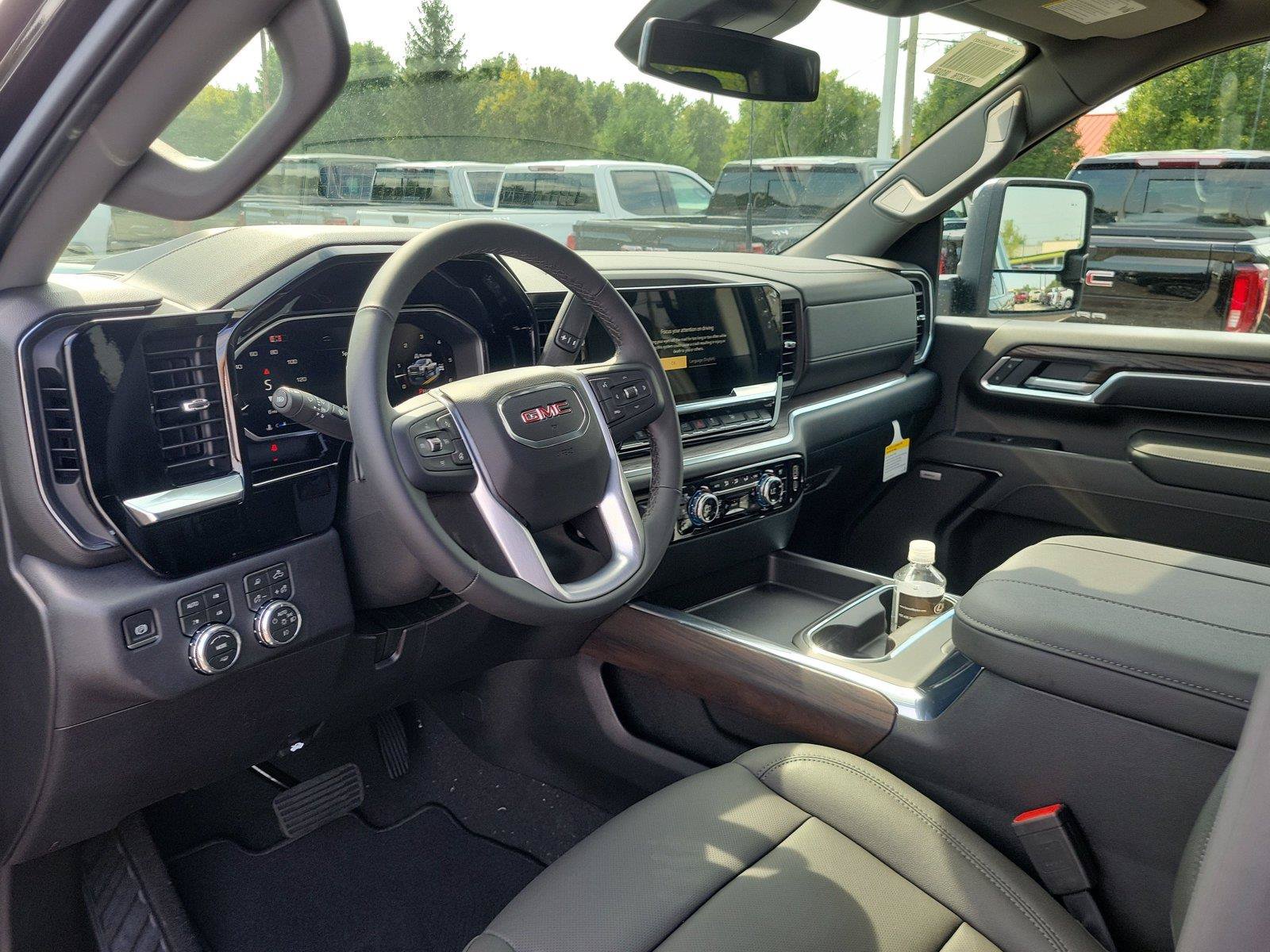 New 2026 GMC Sierra 2500 SLT w/ SLT Premium Package AWD/4WD image 17