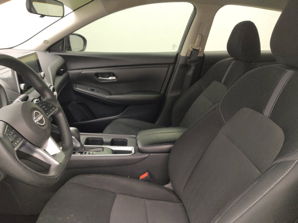 Used 2025 Nissan Sentra SV FWD image 17