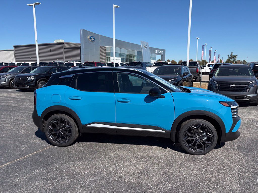 New 2027 Nissan Kicks SR w/ SR Premium Package AWD/4WD image 3