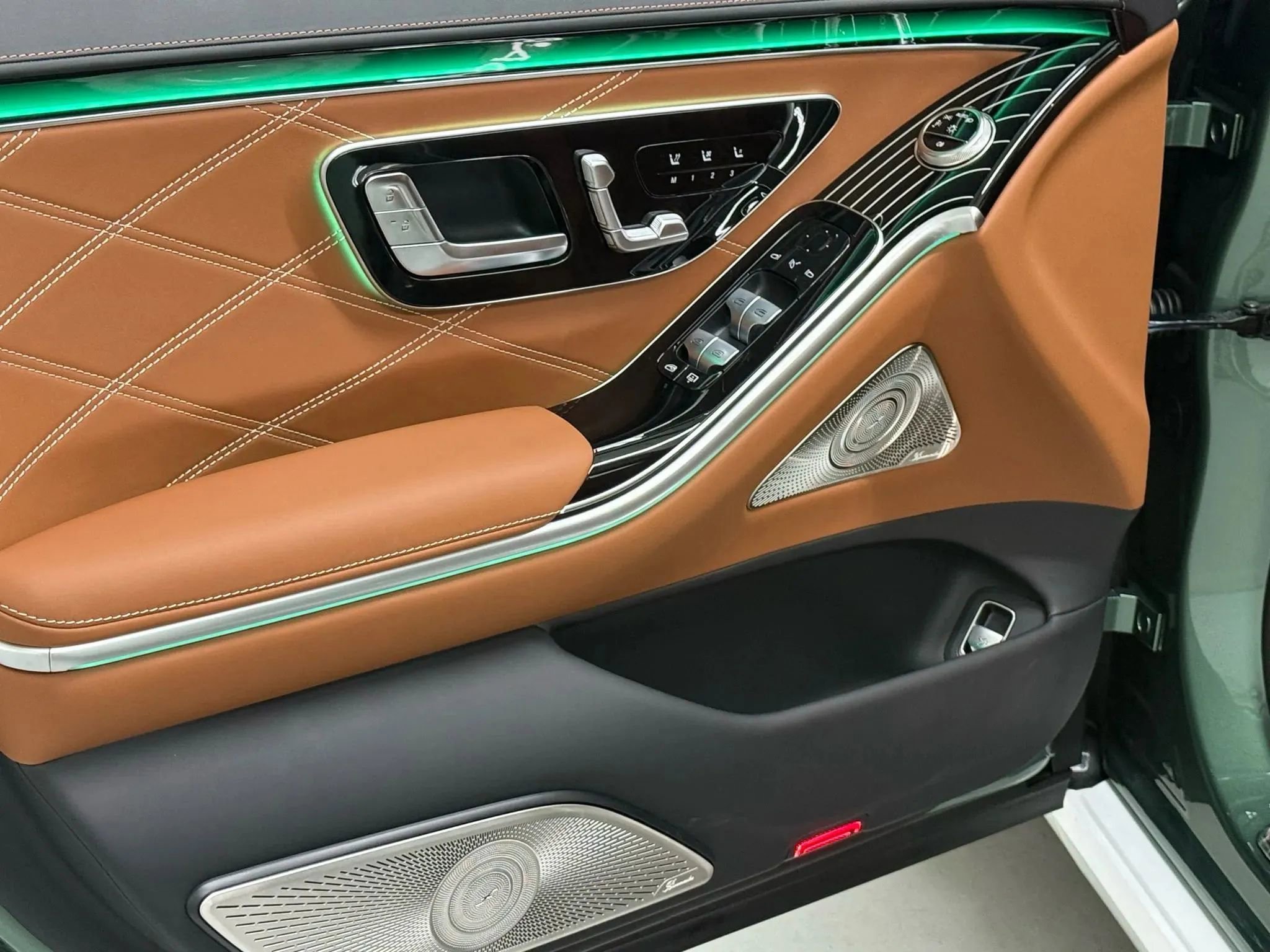 Used 2026 Mercedes-Benz Maybach S 680 S 680 4MATIC Sedan 4D image 20