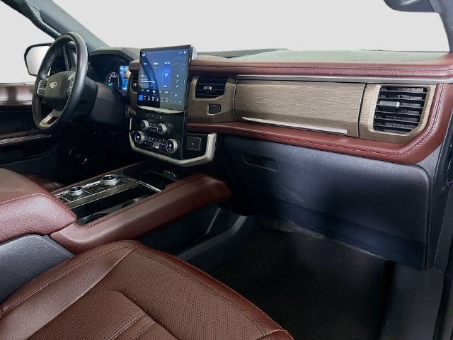 Used 2023 Ford Expedition Limited AWD/4WD image 29
