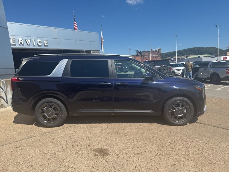 New 2026 Kia Carnival EX image 8