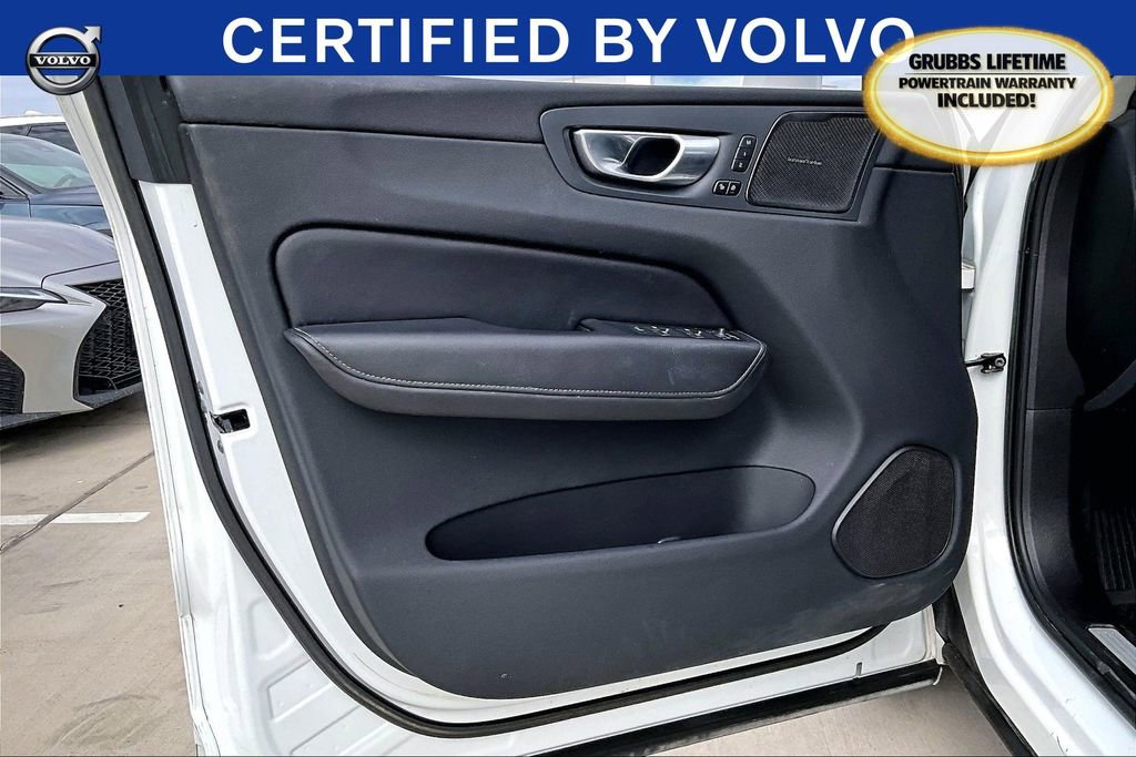 Certified 2023 Volvo XC60 B5 Ultimate w/ Protection Package Premier image 24