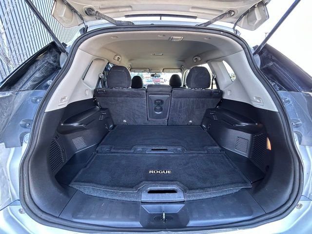 Used 2015 Nissan Rogue SV image 38