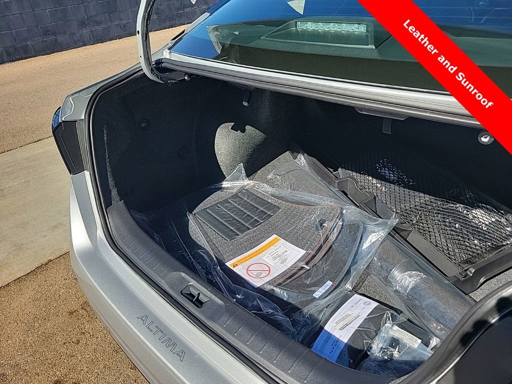 New 2025 Nissan Altima 2.5 SR w/ SR Premium Package image 14
