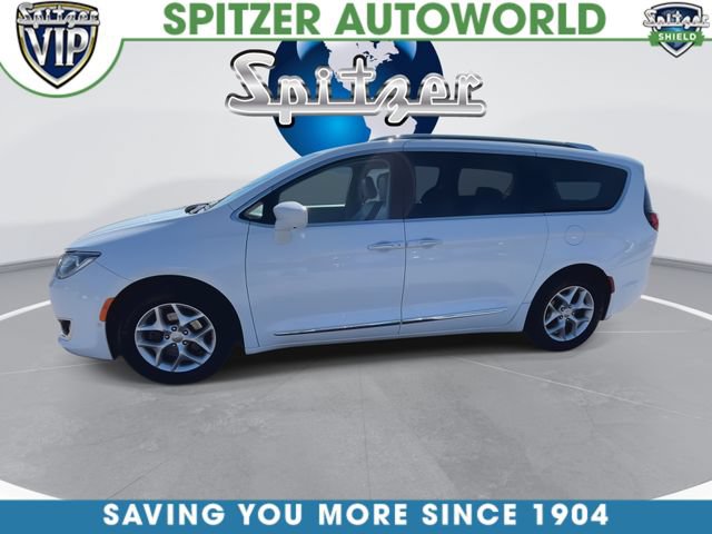 Used 2019 Chrysler Pacifica Touring-L Plus FWD image 6