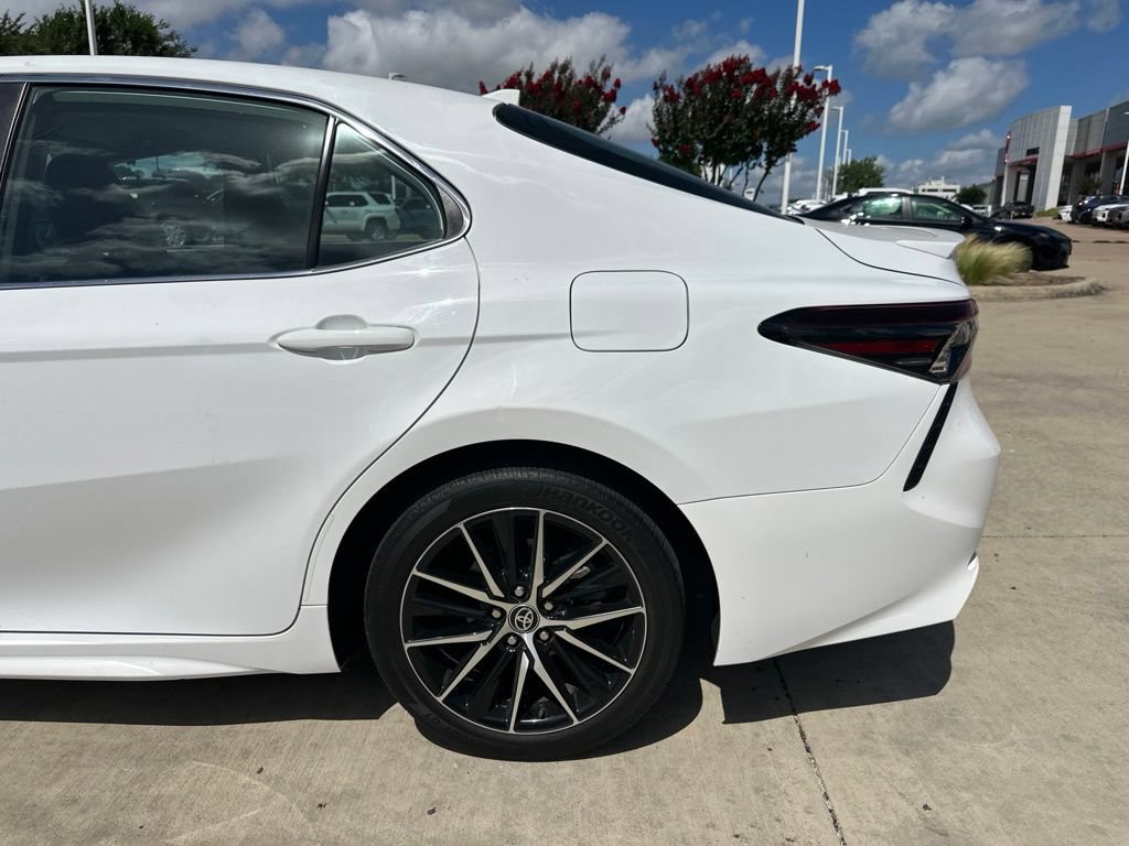 Used 2024 Toyota Camry SE FWD image 18