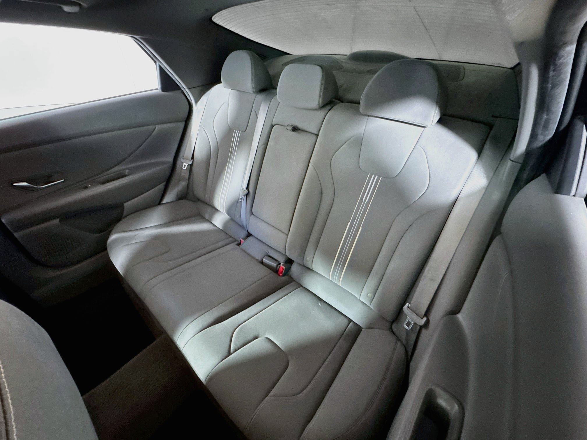 Used 2021 Hyundai Elantra SEL w/ Convenience + Premium Package FWD image 23