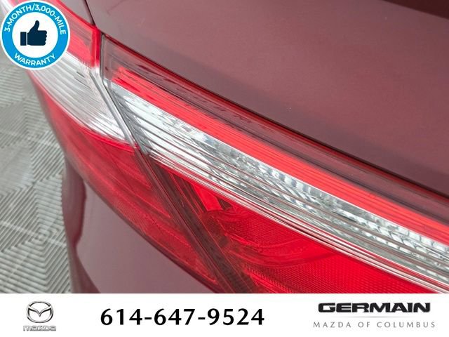 Used 2017 Toyota Camry SE image 16