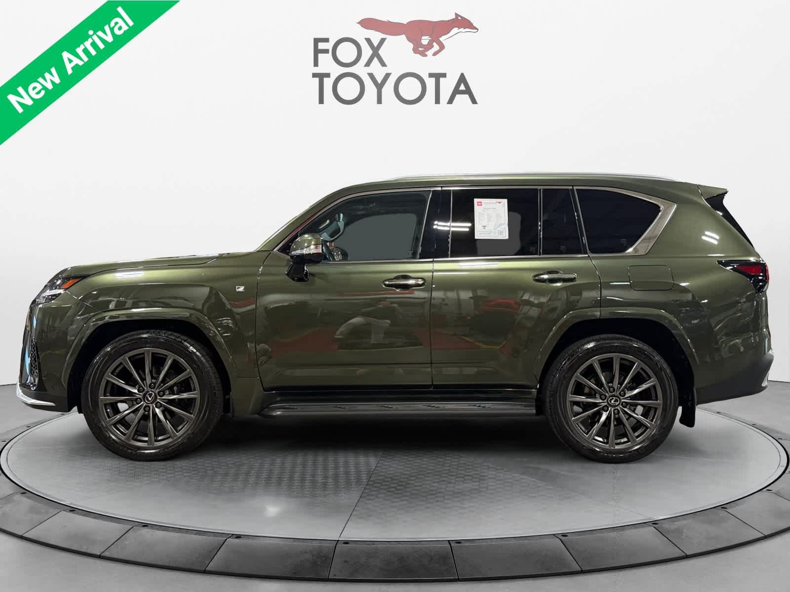Used 2023 Lexus LX 600 F Sport w/ Accessory Package (Z1) AWD/4WD image 3