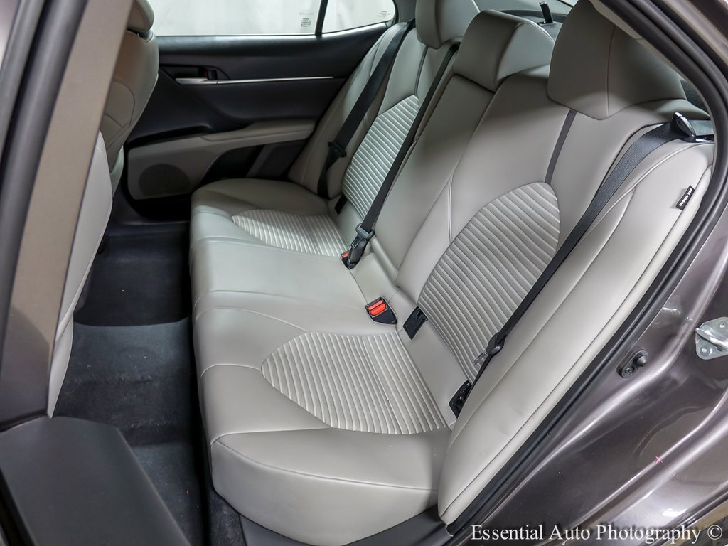 Used 2024 Toyota Camry SE image 11