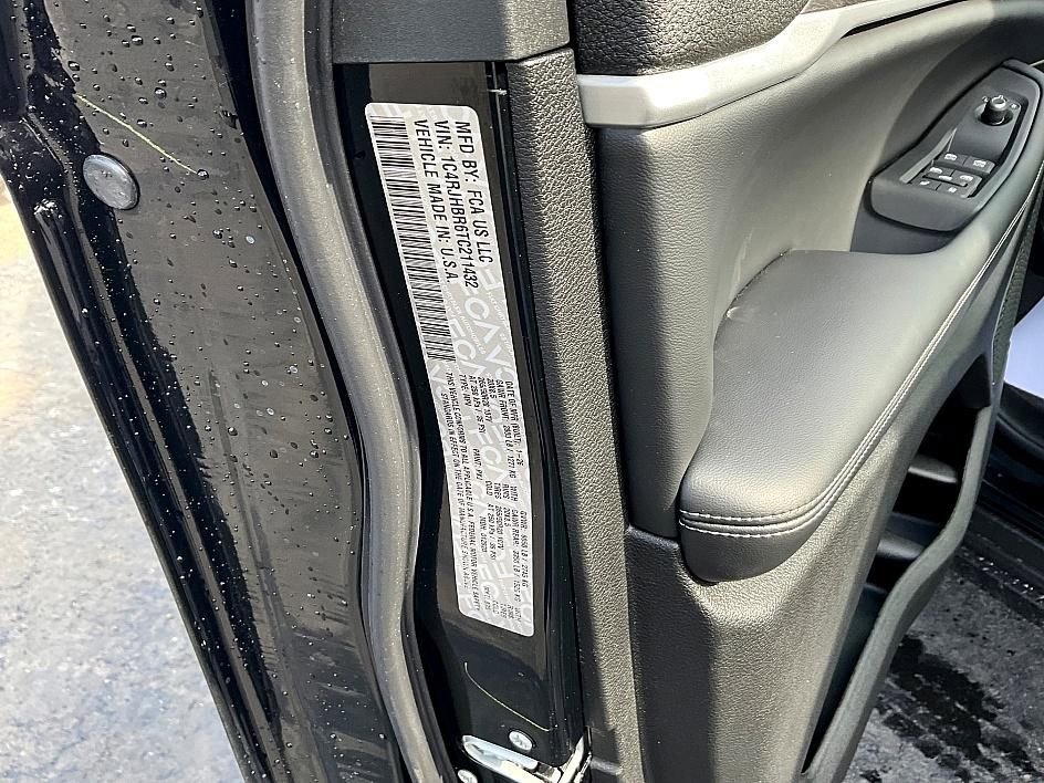 New 2026 Jeep Grand Cherokee Limited w/ Limited Altitude Package image 36