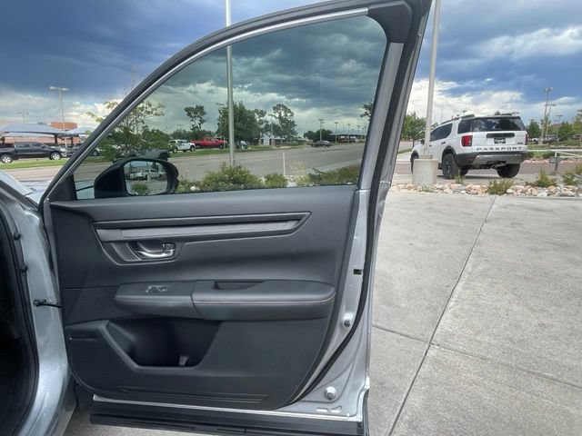 Used 2025 Honda CR-V Sport image 31
