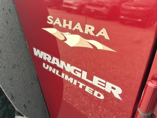 Used 2013 Jeep Wrangler Unlimited Sahara w/ Connectivity Group AWD/4WD image 34