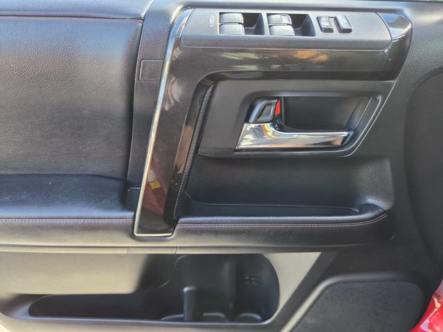 Used 2021 Toyota 4Runner Venture w/ Moonroof Package AWD/4WD image 22