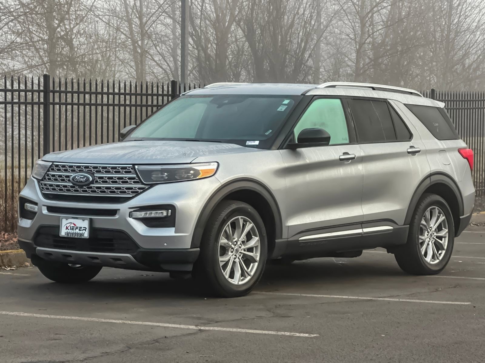 Used 2024 Ford Explorer Limited image 7