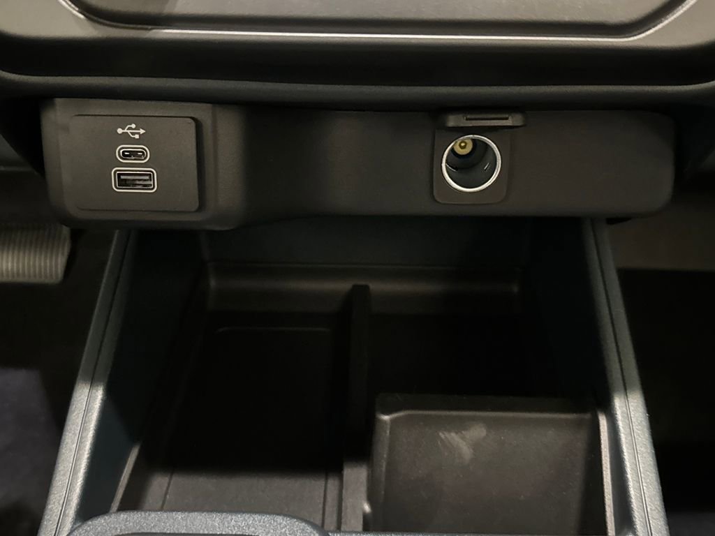 New 2026 Ford Maverick XL image 28