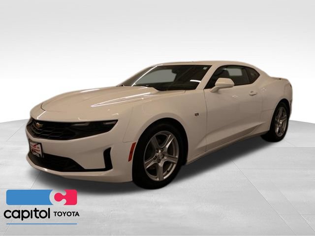 Used 2023 Chevrolet Camaro LT RWD image 5