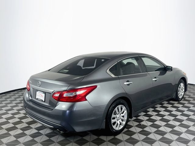 Used 2016 Nissan Altima 2.5 S w/ Power Driver Seat Package FWD image 8