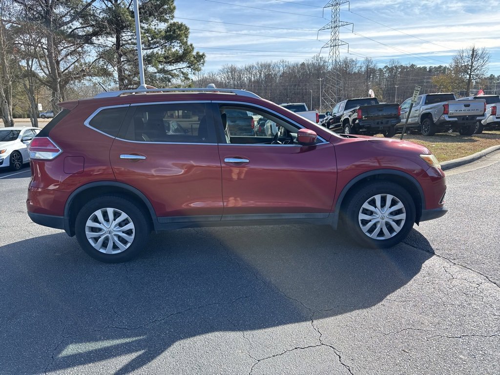 Used 2016 Nissan Rogue S w/ Appearance Package image 6