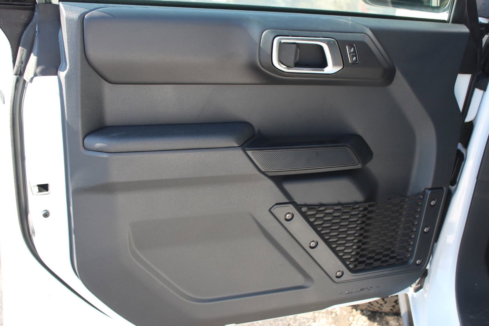 New 2025 Ford Bronco Badlands image 14