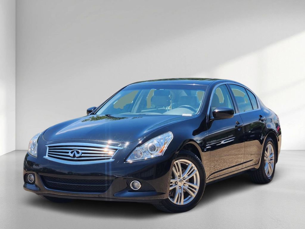 Used 2015 INFINITI Q40 AWD w/ Navigation Package image 1