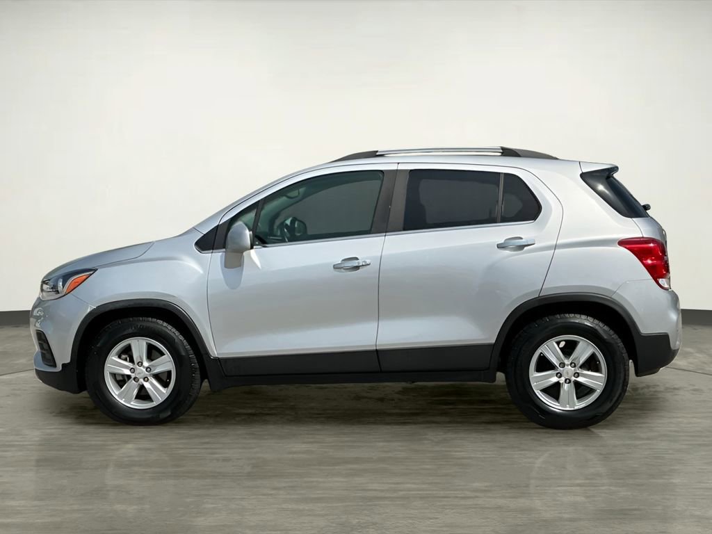 Used 2019 Chevrolet Trax LT w/ LT Convenience Package image 3