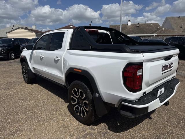 Used 2025 GMC Canyon AT4 w/ Nightfall Edition image 9