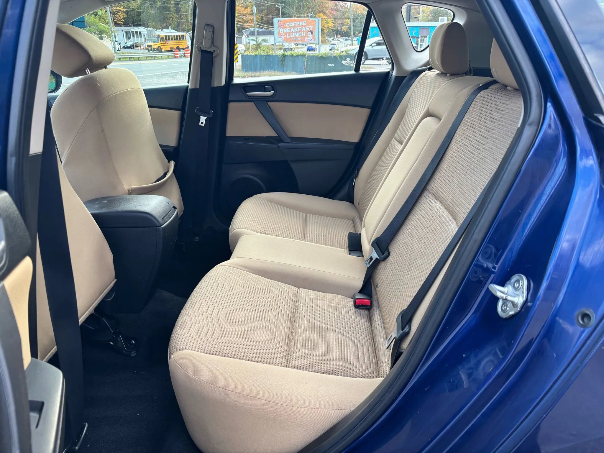 Used 2012 MAZDA MAZDA3 i Touring image 17