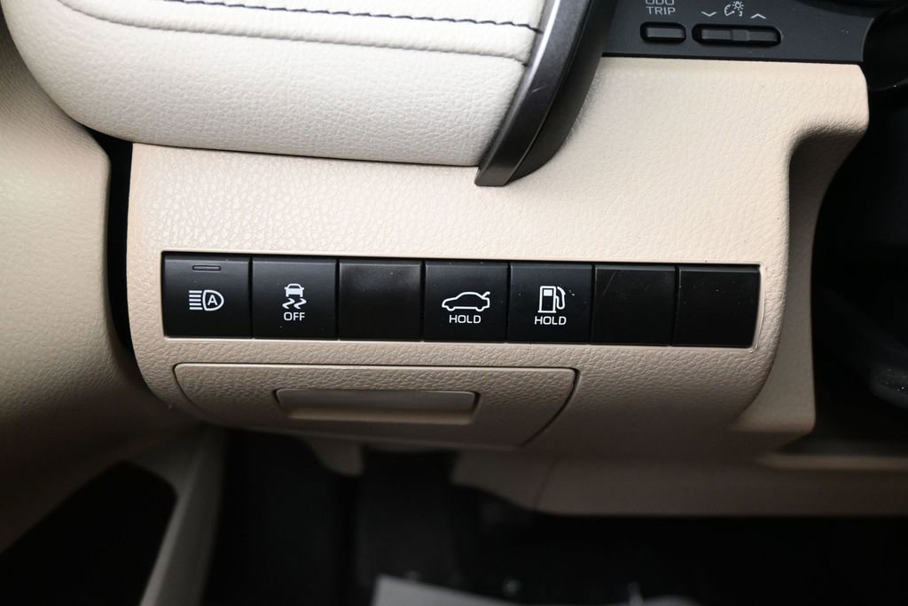 Used 2023 Toyota Camry LE FWD image 21