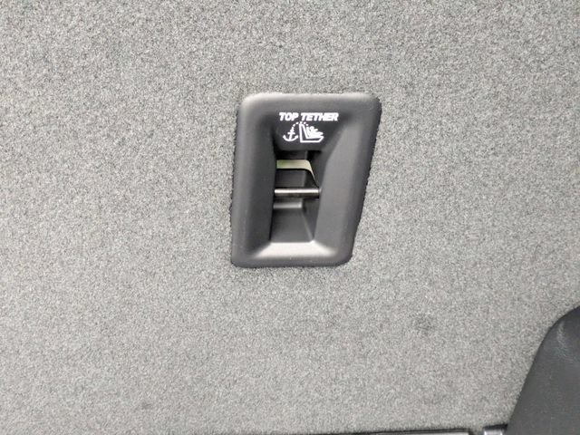 New 2026 Chevrolet Equinox RS w/ Convenience Package III FWD image 32