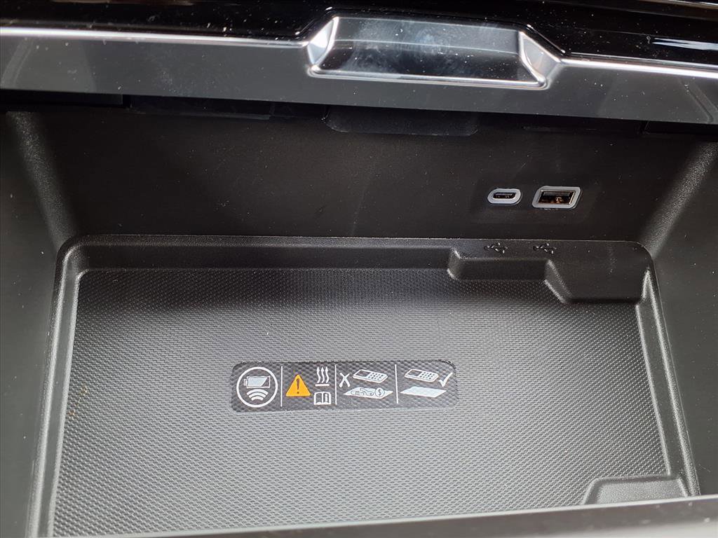 New 2026 GMC Yukon XL Denali Ultimate image 8