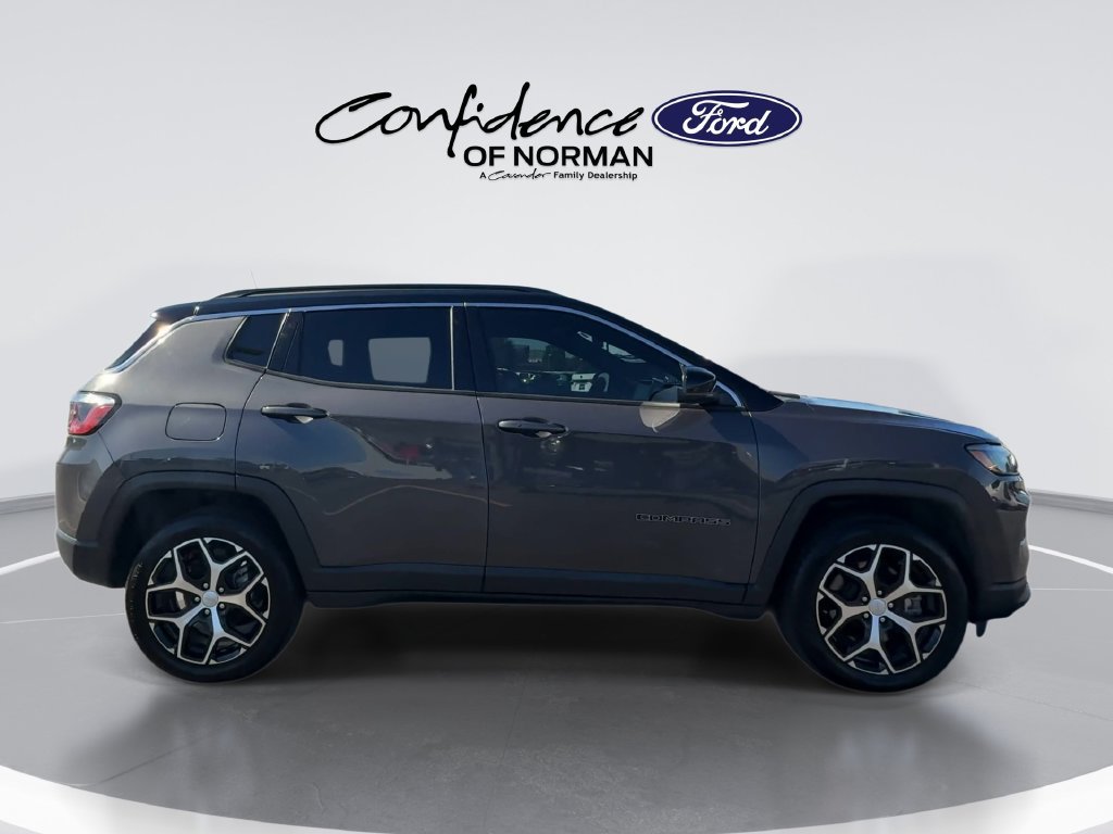 Used 2024 Jeep Compass Limited AWD/4WD image 12