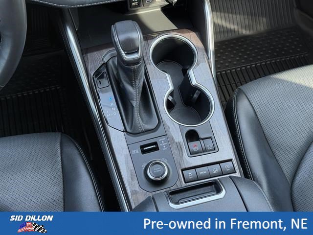 Used 2022 Toyota Highlander Platinum AWD/4WD image 12