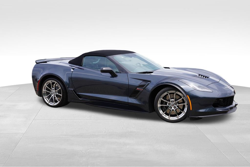 Used 2019 Chevrolet Corvette Grand Sport RWD image 3