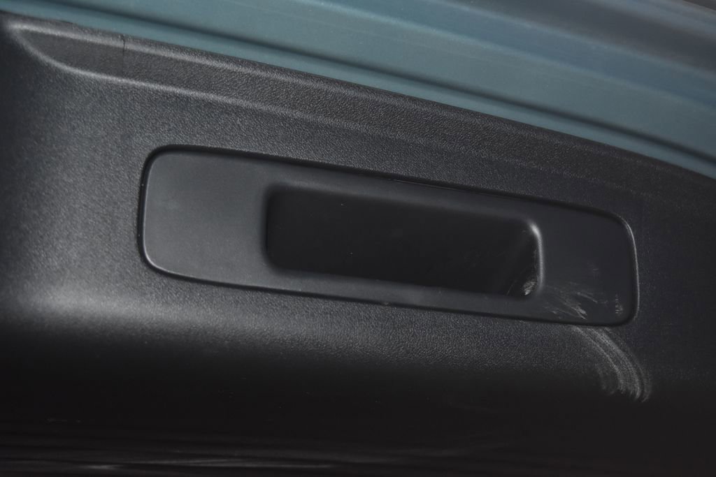 Used 2025 Honda HR-V Sport image 36