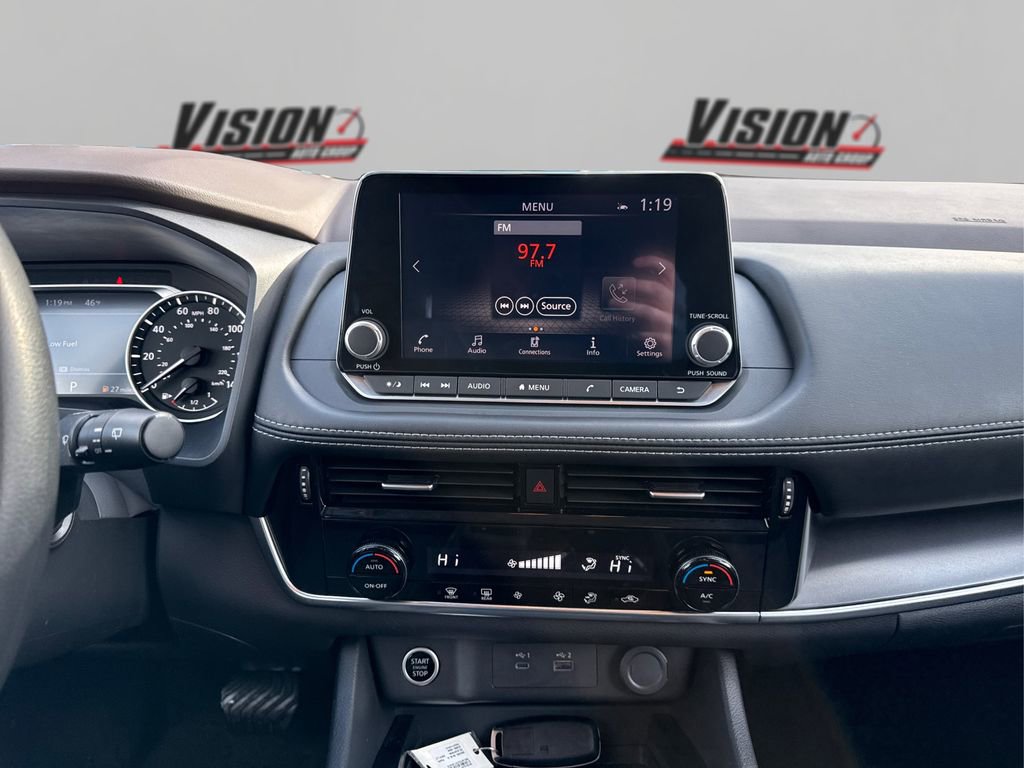 Used 2023 Nissan Rogue SV image 18