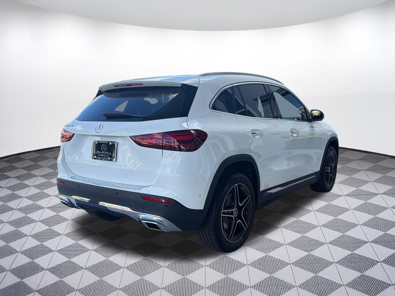 Used 2026 Mercedes-Benz GLA 250 image 9