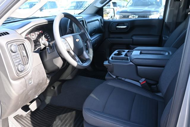 Used 2025 Chevrolet Silverado 1500 Custom image 9