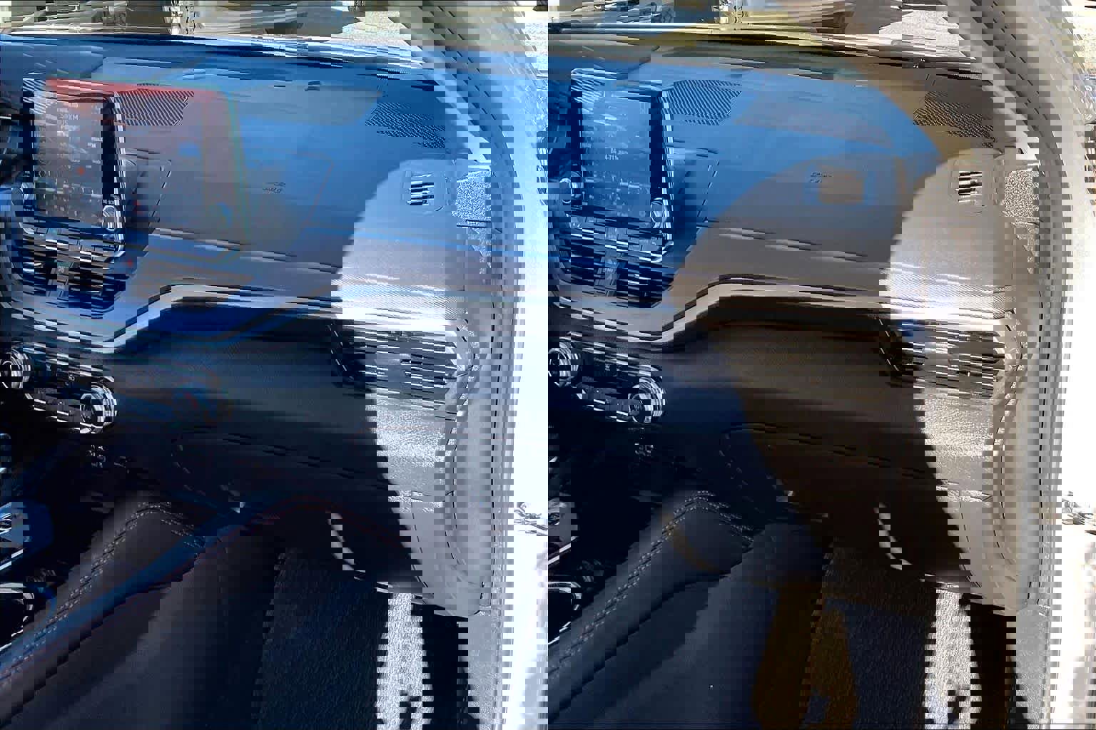 Used 2024 Nissan Altima 2.5 SR image 18