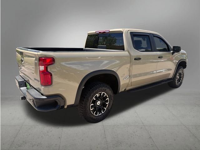 Used 2022 Chevrolet Silverado 1500 ZR2 w/ Technology Package AWD/4WD image 5